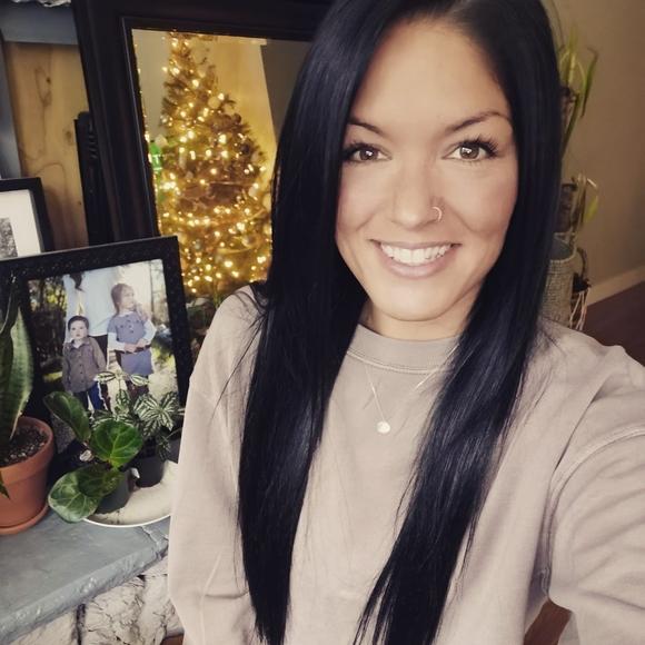 Meet your Posher, Chantelle - Picture 1 of 1